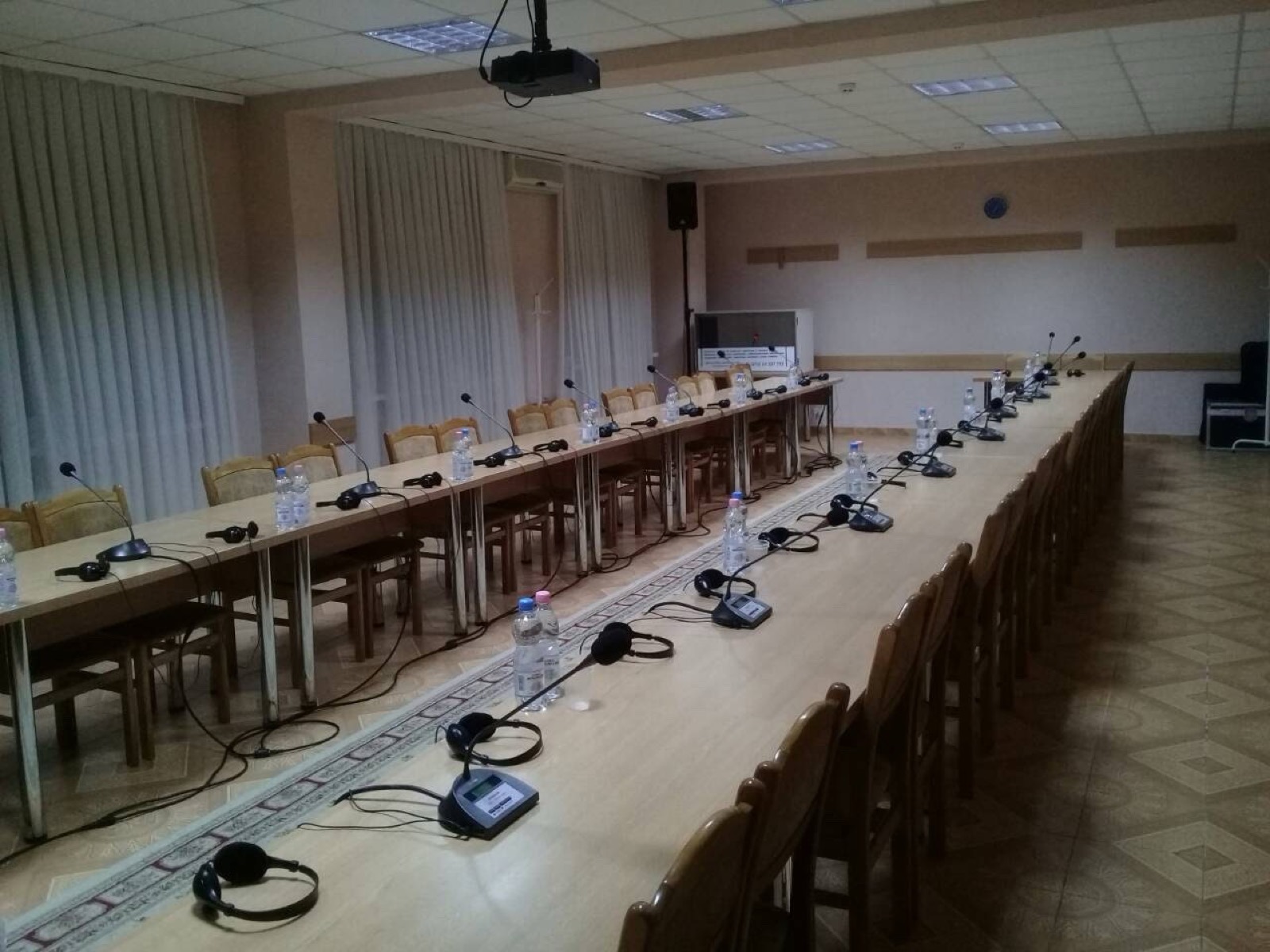 Photo from a VicandisLux event — conference and simultaneous-interpretation equipment (5/10)
